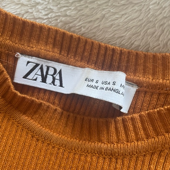 ZARA Orange Sleeveless Top - Picture 2 of 2